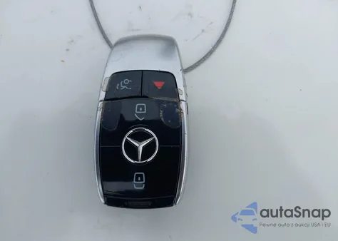 2017 Mercedes-Benz E 300 4Matic из США, поврежденный, VIN WDDZF4KB1HA099158